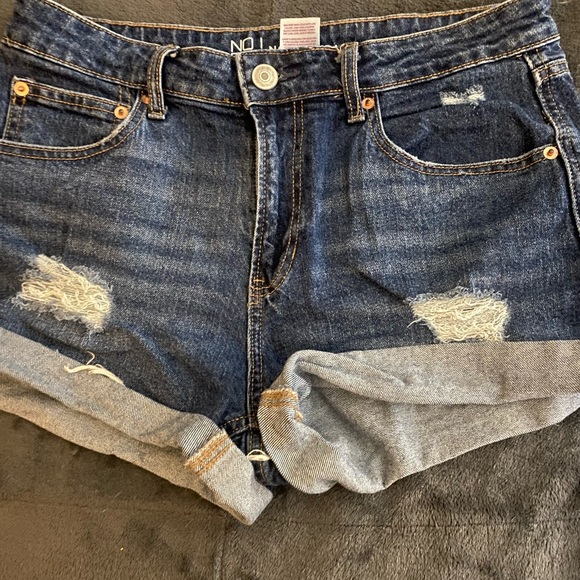 No Boundaries Women’s shorts size 7 - Picture 4 of 9